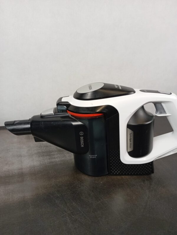 BOSCH BSS8224 Unlimited Wireless Multifunctional Stick Vacuum - Image 8