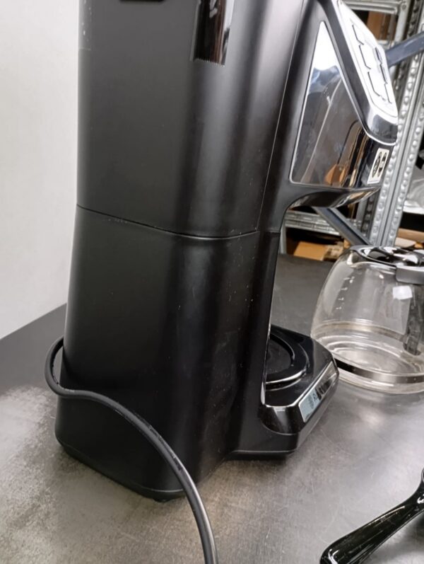 Russell Hobbs Victory Kettle Quick Boil - Image 4