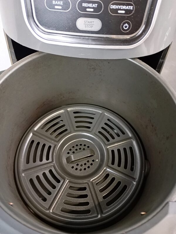 Ninja Air Fryer XL, 5.5 AF160 - Image 5