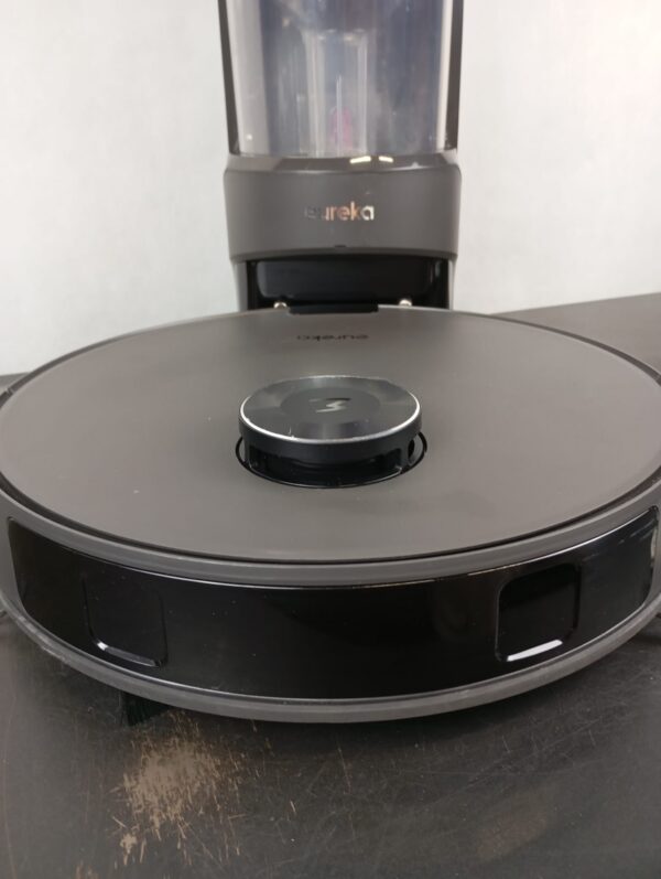 Eureka E10s Robot Vacuum with Bagless Self Emptying Station — изображение 3