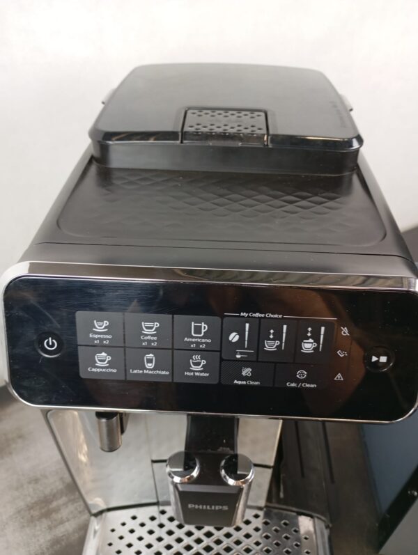 Philips 3200 series EP3246 / 70 fully automatic coffee machine - Image 3