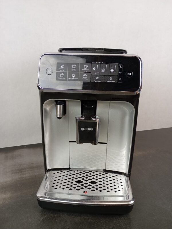 Philips 3200 series EP3246 / 70 fully automatic coffee machine - Image 2
