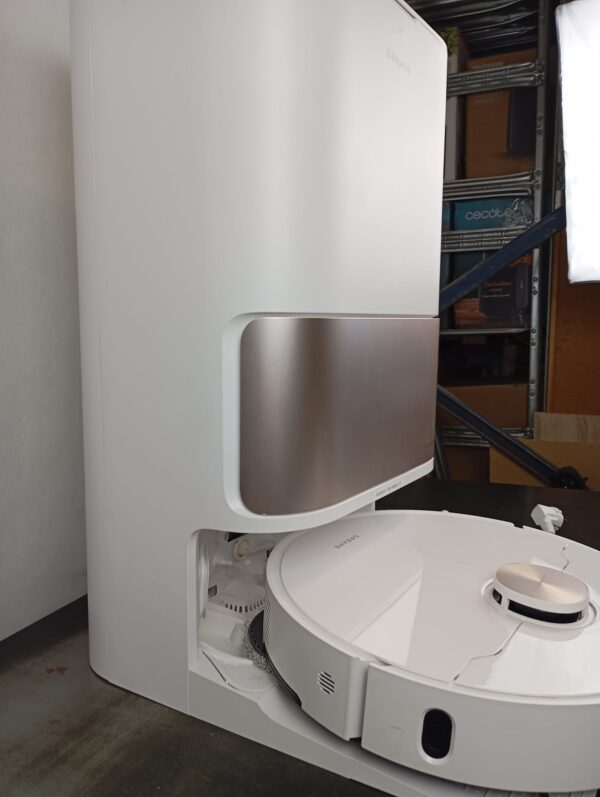 DREAME L10s Pro Ultra Robot Vacuum - Image 3