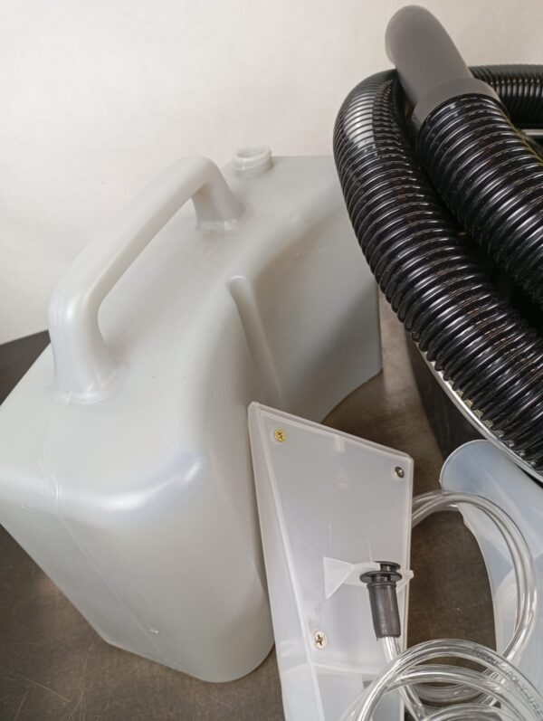 Clatronic BSS 1309 wet and dry vacuum cleaner - Image 5