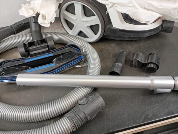 Philips FC9332 / 09 bagless vacuum cleaner – pilt 3