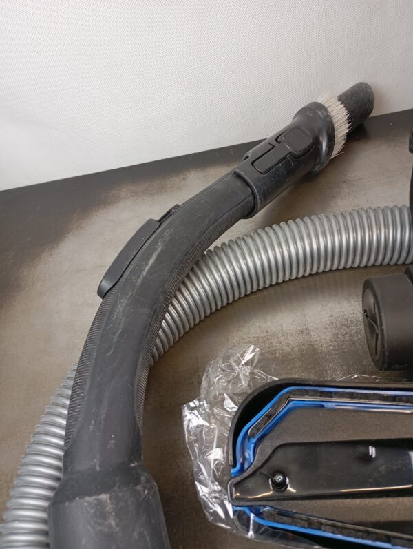 Philips FC9332 / 09 bagless vacuum cleaner – pilt 4