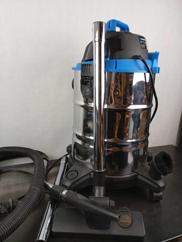 Vacmaster VQ1530SFDC Wet Dry Vacuum Cleaner - Image 2