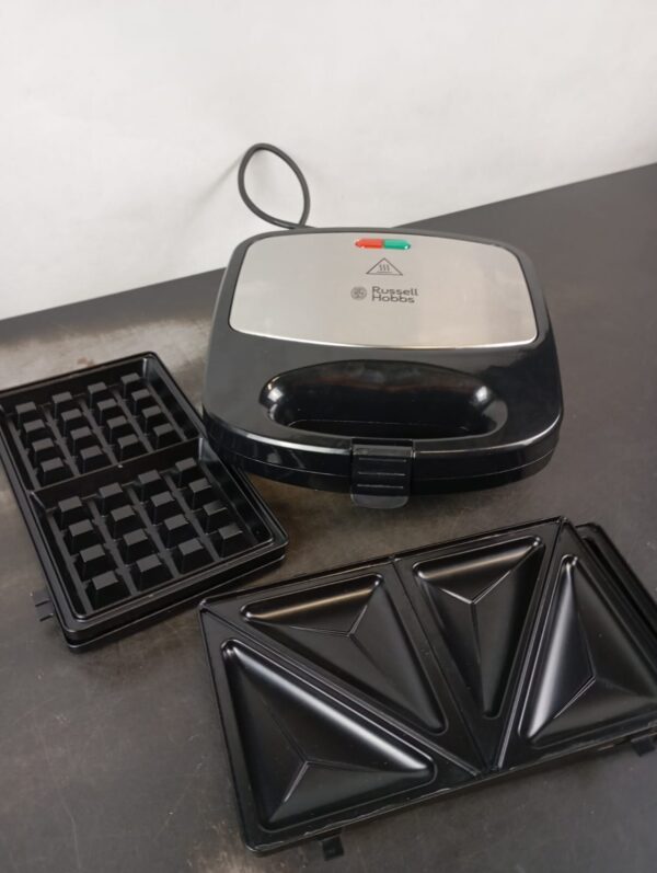 Russell Hobbs 3-in1 Toastie/Panini & Waffle Maker - Image 5