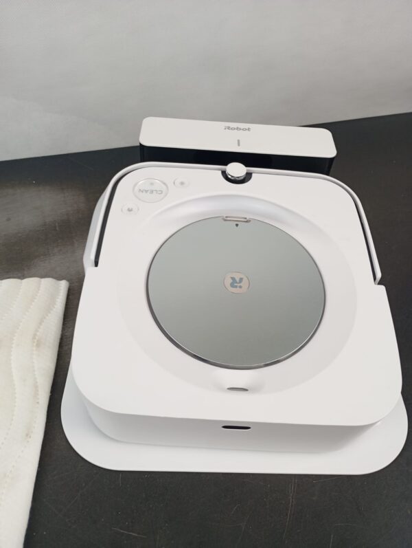 iRobot Braava Jet M6 (6110) Ultimate Robot Mop - Image 2