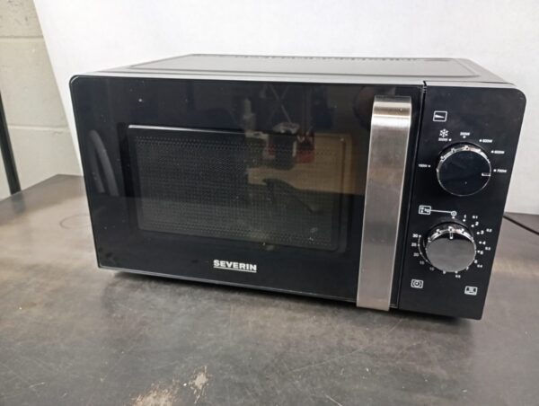 SEVERIN MW 7886 Solo Defrost and Heat Microwave Oven — изображение 2