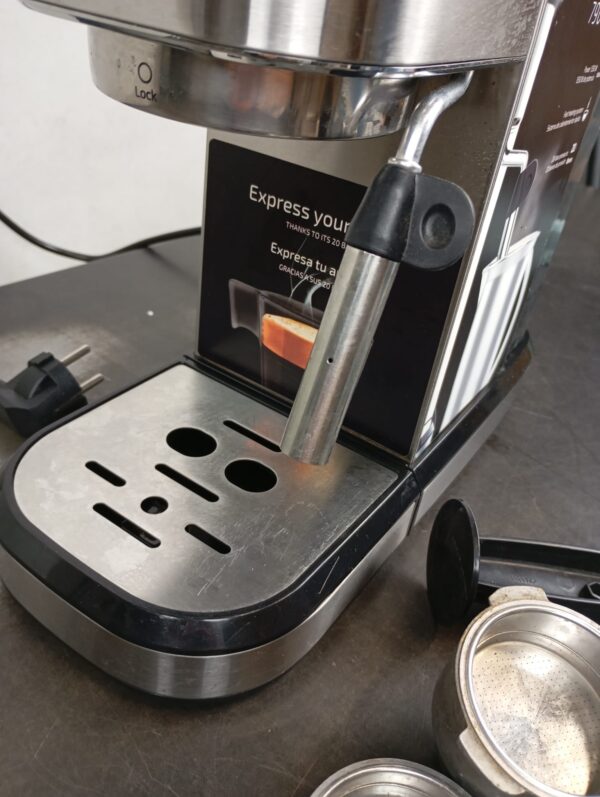 Cecotec Cafelizzia 790 Espresso Machine - Image 6