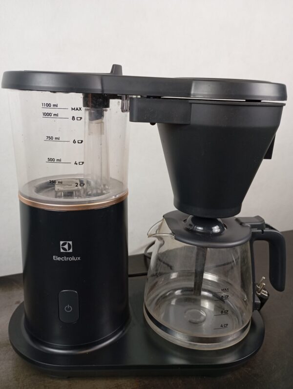 Electrolux E7CM1-2GB Coffee Machine - Image 2