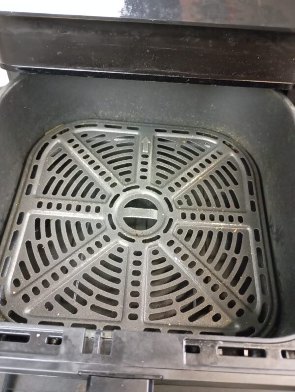 COSORI Clear Window Air Fryer caf p652 - Image 4