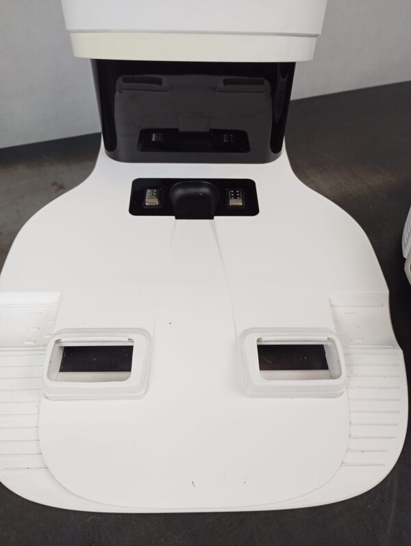 Ecovacs Deebot Ozmo N8 Pro+ - Image 3
