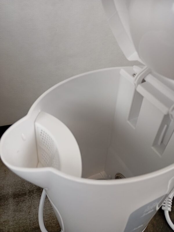 Tristar WK-3380 Kettle with 1.7 L - Image 3
