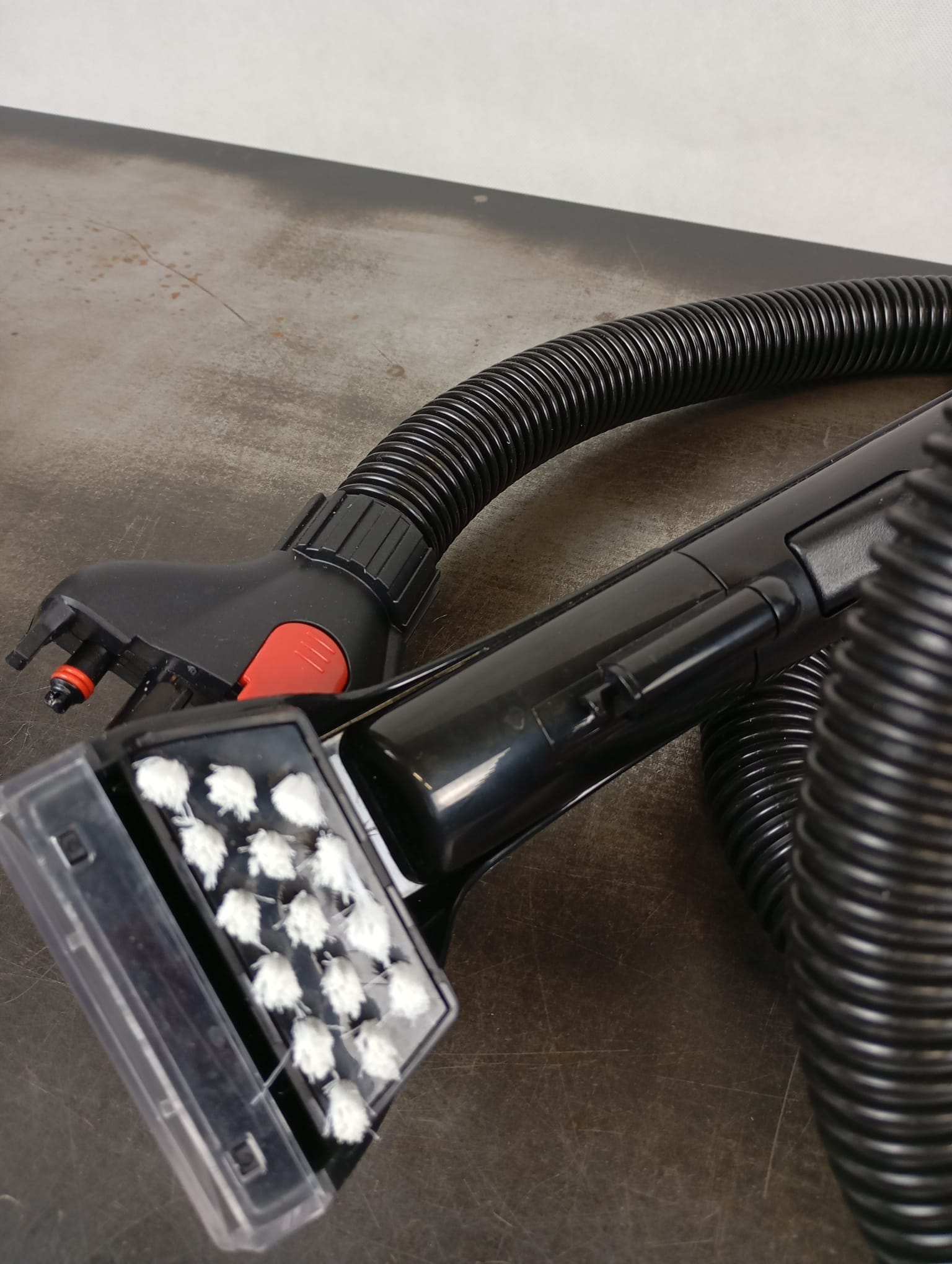 Bissell Revolution HydroSteam 3670N — изображение 4