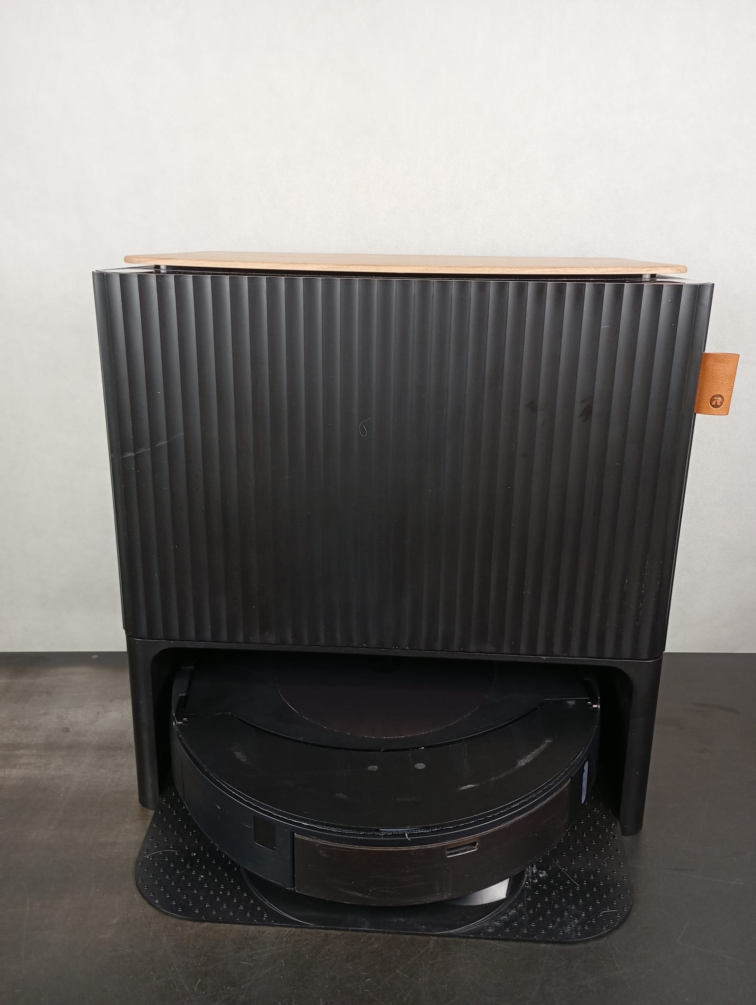 iRobot Roomba j9+ Self-Emptying Robot Vacuum - Image 4