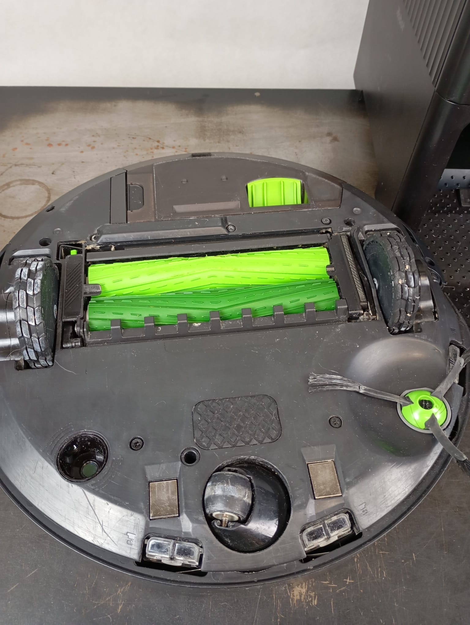 iRobot Roomba j9+ Self-Emptying Robot Vacuum - Image 5