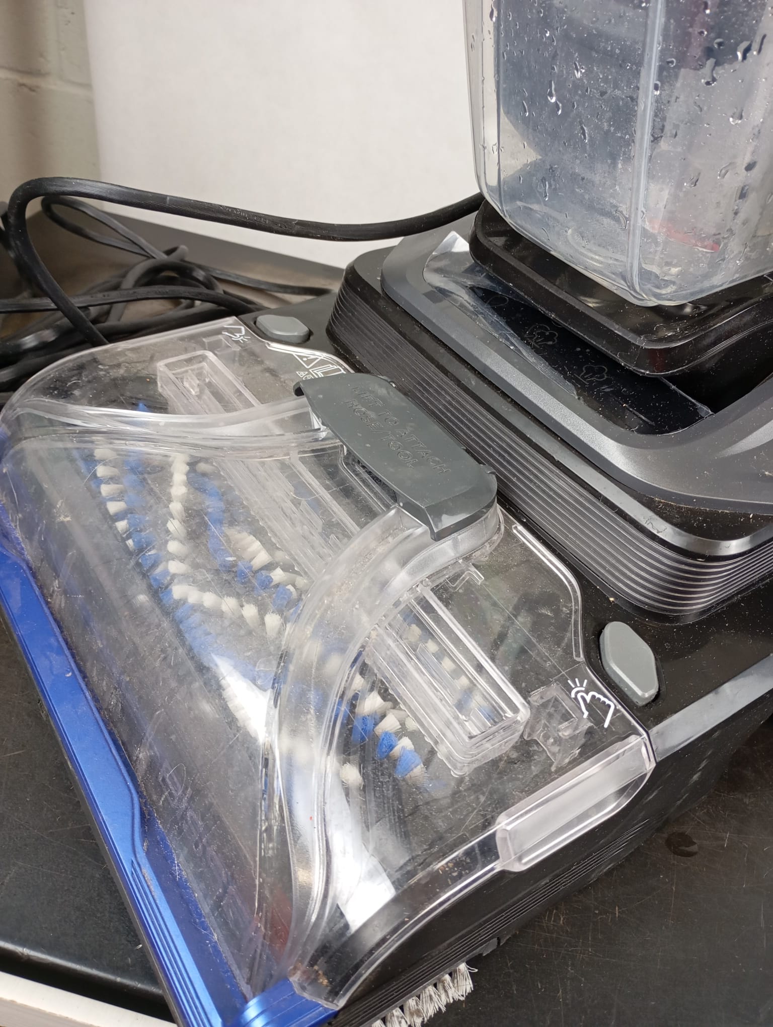 Bissell Revolution HydroSteam 3670N — изображение 8