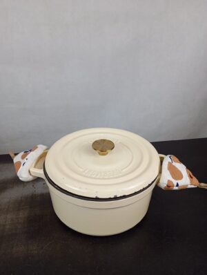 Overmont 4.7L Enameled Cast Iron Dutch Oven with Lid
