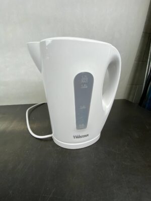 Alternative view of Tristar WK-3380 Kettle with 1.7 L